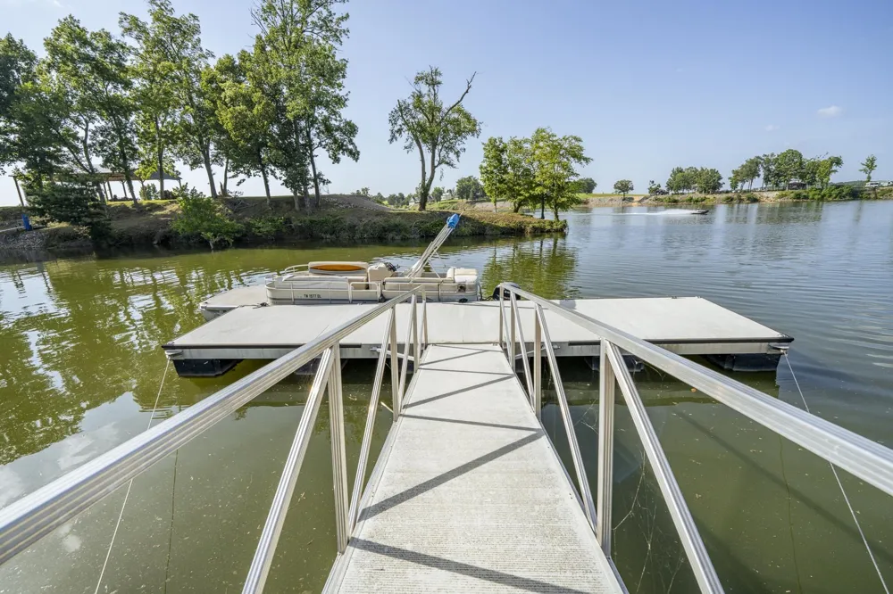 630 CONNIE BETH LN Savannah, TN 38372