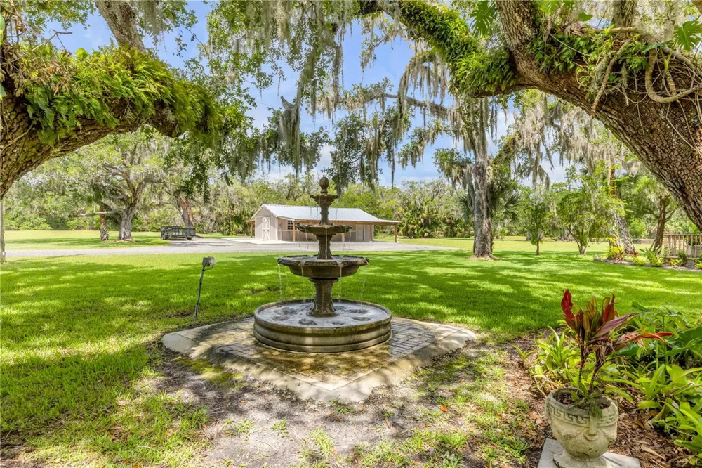 800 HIDDEN OAKS LANE Oak Hill, FL 32759