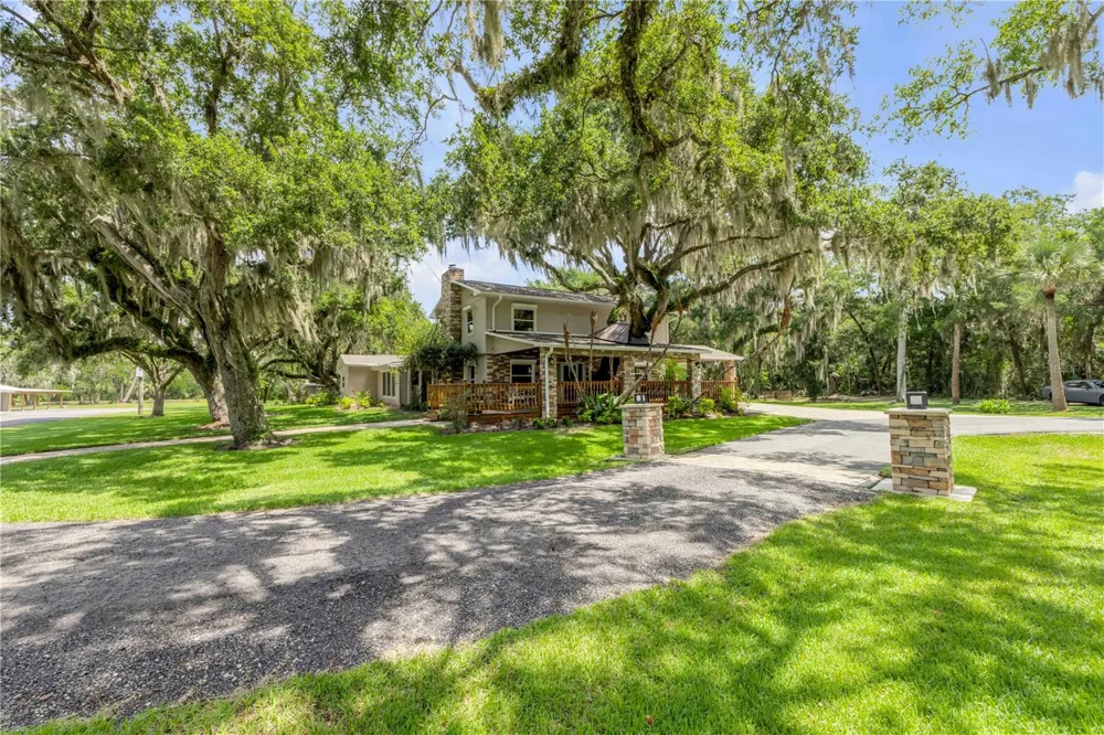 800 HIDDEN OAKS LANE Oak Hill, FL 32759