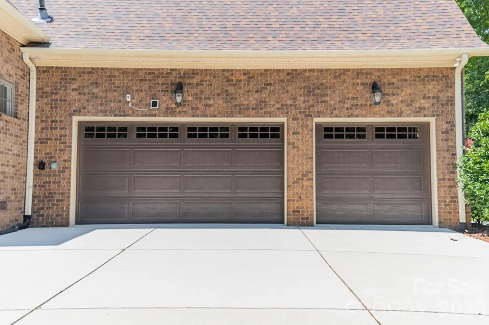 215 Blue River Road Lake Wylie, SC 29710