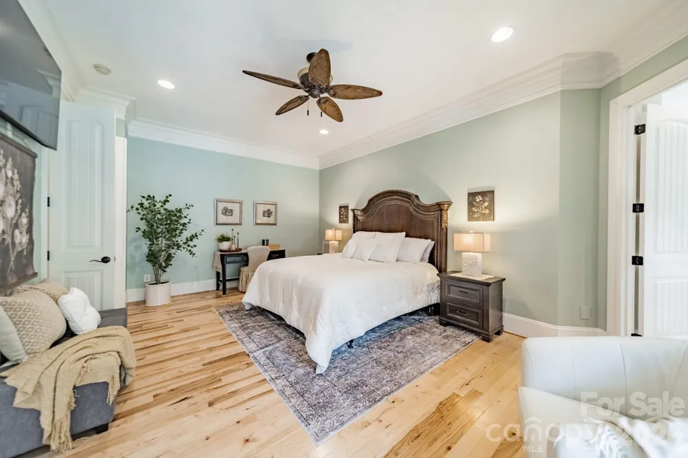 215 Blue River Road Lake Wylie, SC 29710