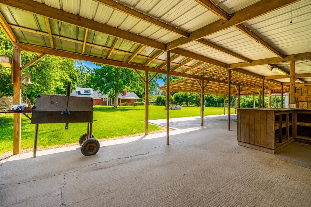 6142 Masonic Drive Alexandria, LA 71031