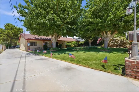 4533 W Ave K12