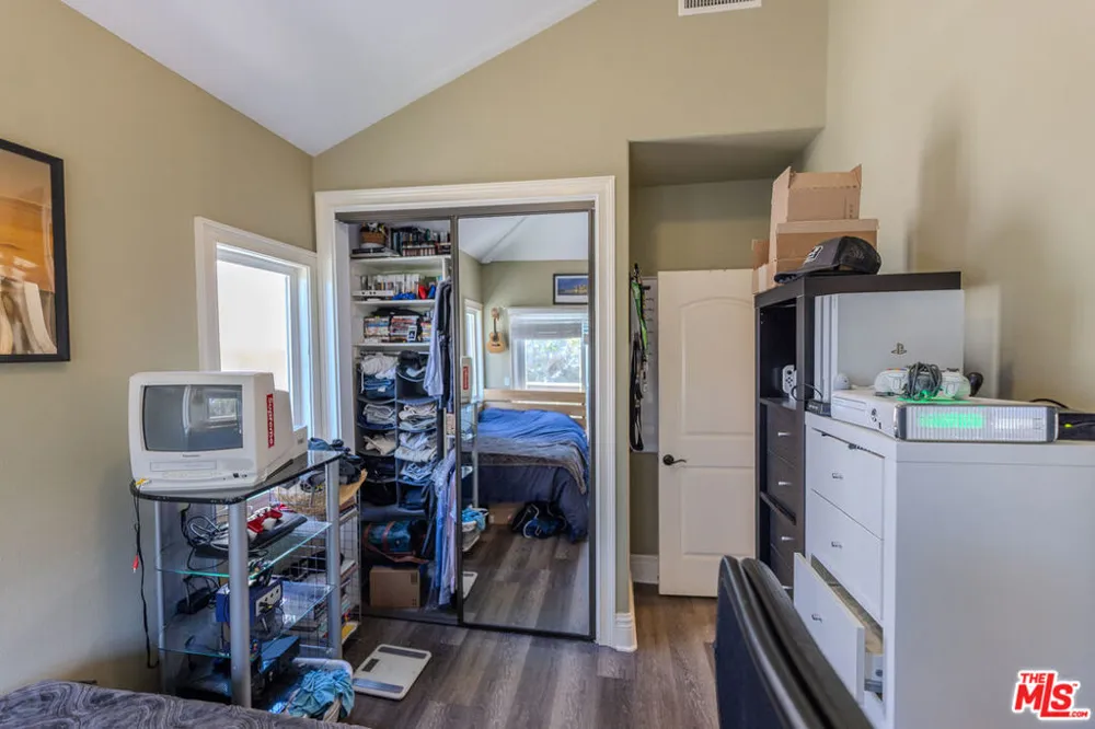 1912 Vanderbilt Lane #C Redondo Beach, CA 90278