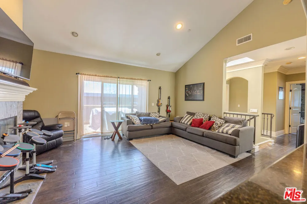 1912 Vanderbilt Lane #C Redondo Beach, CA 90278