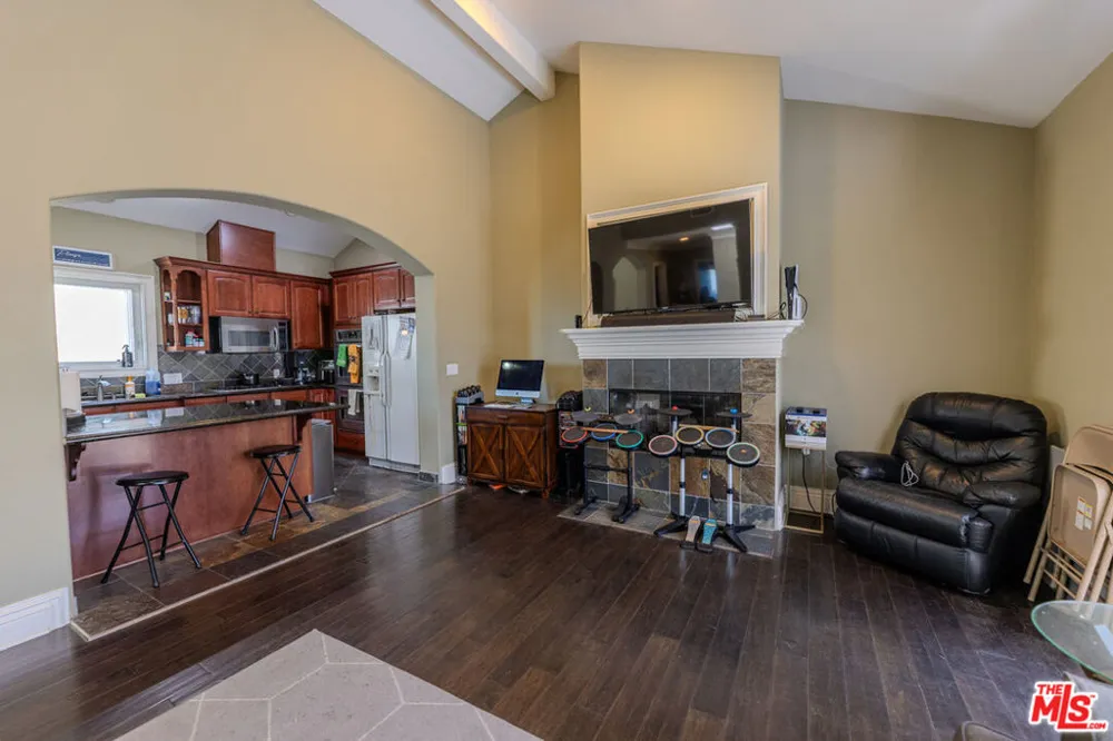 1912 Vanderbilt Lane #C Redondo Beach, CA 90278
