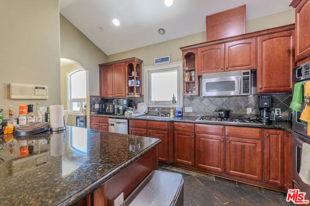1912 Vanderbilt Lane #C Redondo Beach, CA 90278