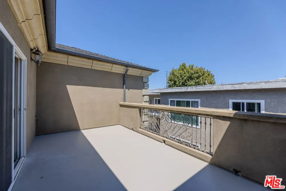 1912 Vanderbilt Lane #C Redondo Beach, CA 90278