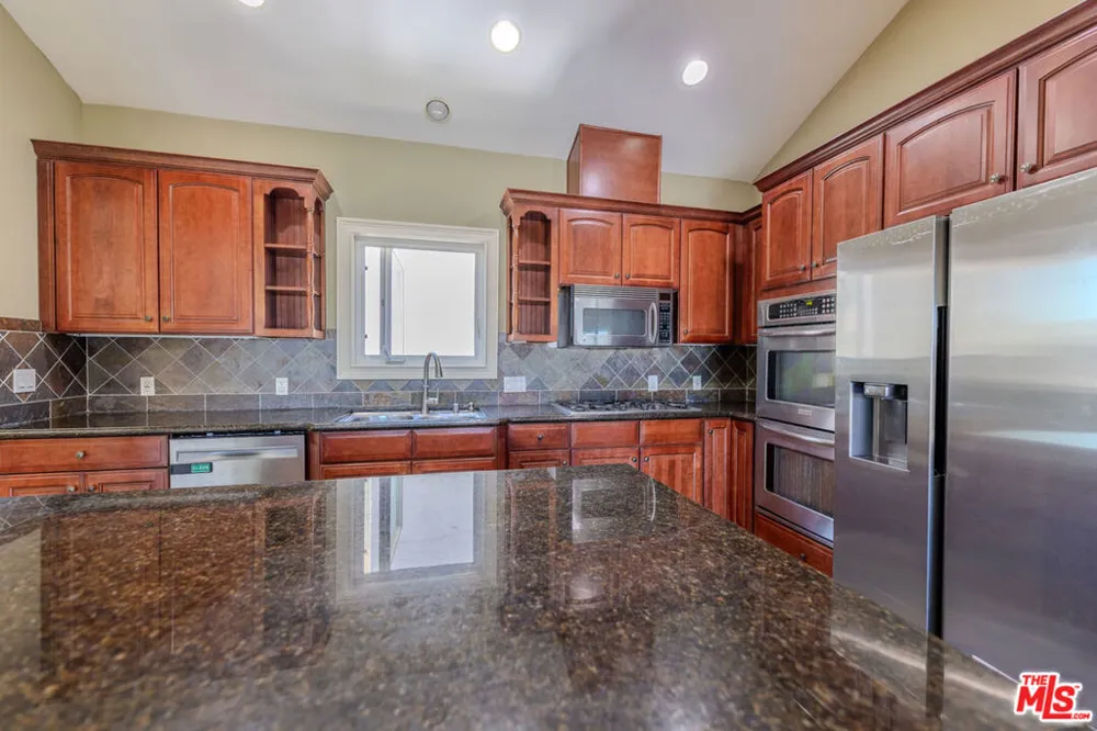 1912 Vanderbilt Lane #C Redondo Beach, CA 90278
