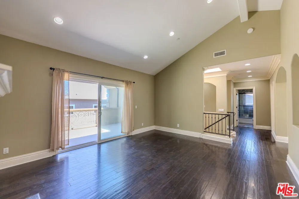 1912 Vanderbilt Lane #C Redondo Beach, CA 90278