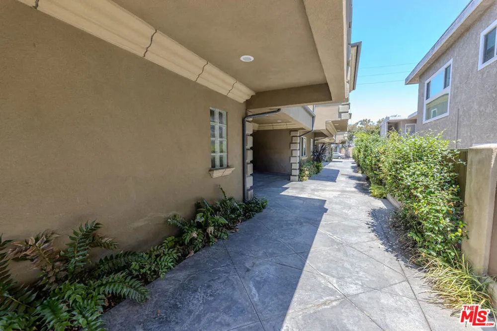 1912 Vanderbilt Lane #C Redondo Beach, CA 90278