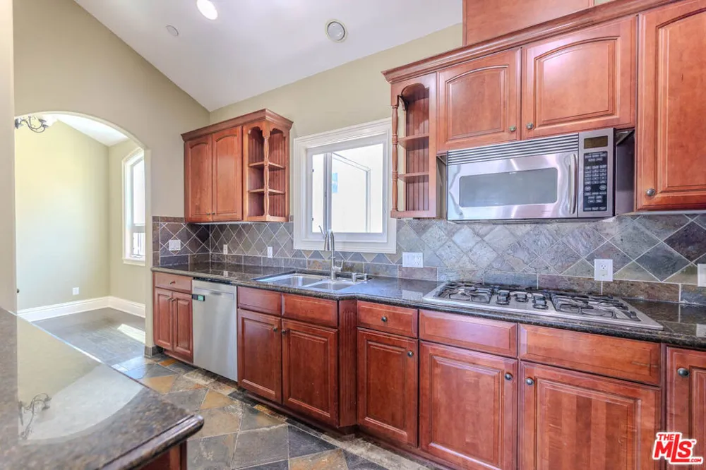 1912 Vanderbilt Lane #C Redondo Beach, CA 90278