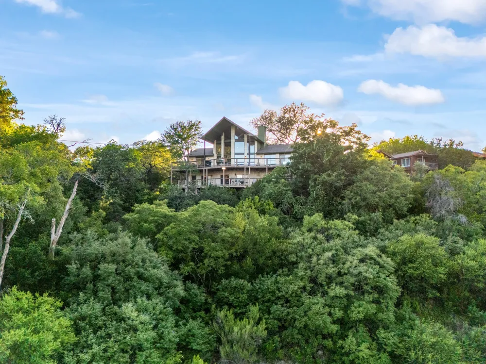 3609 Peninsular Drive Marble Falls, TX 78654