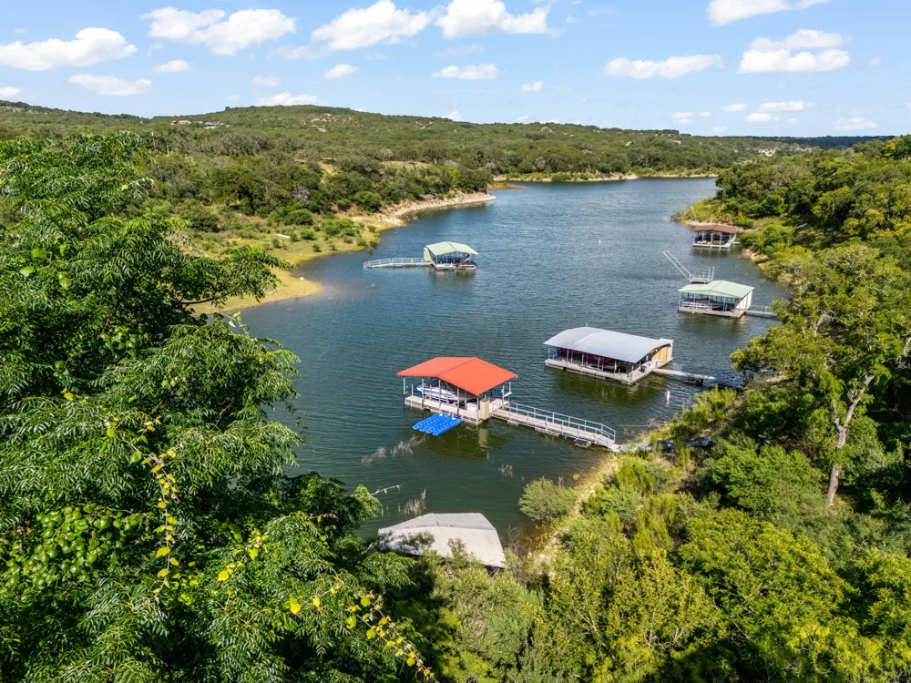 3609 Peninsular Drive Marble Falls, TX 78654