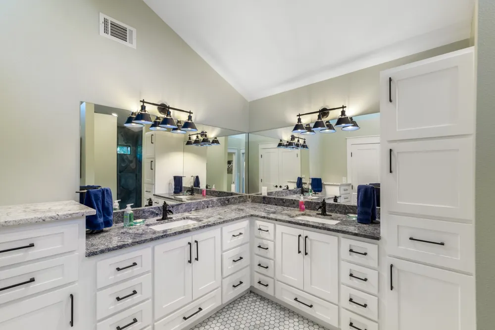 3609 Peninsular Drive Marble Falls, TX 78654