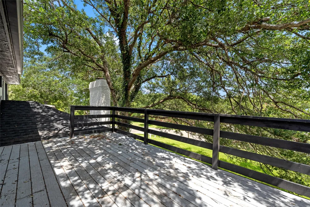 49 Sugar Creek Woodway, TX 76712