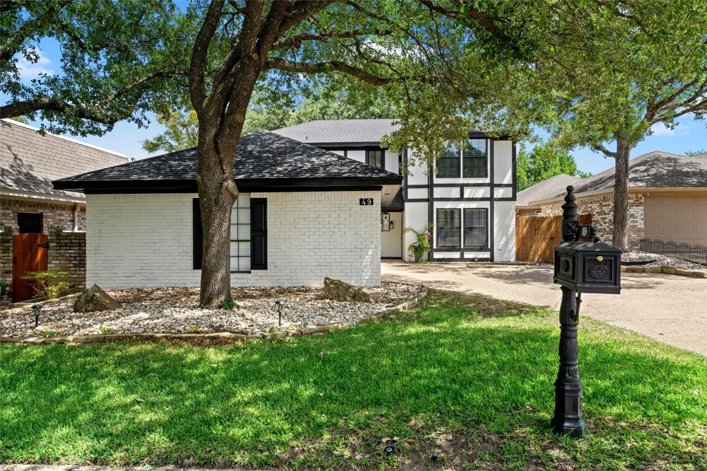49 Sugar Creek Woodway, TX 76712