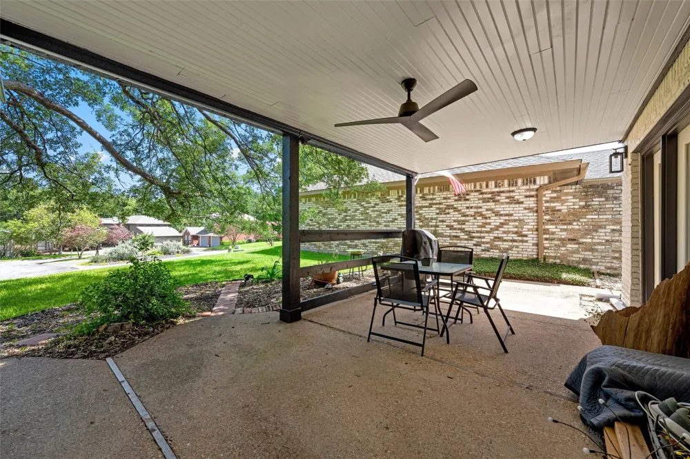 49 Sugar Creek Woodway, TX 76712