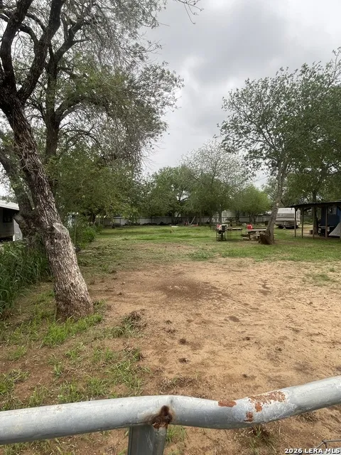 910 Evergreen Jourdanton, TX 78026
