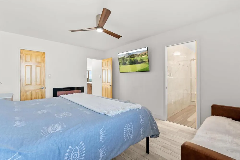 1200 Harbor Drive #4B Oceanside, CA 92054
