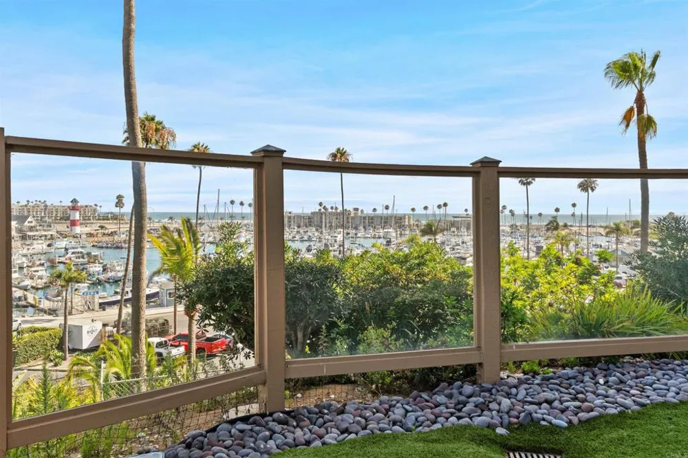 1200 Harbor Drive #4B Oceanside, CA 92054