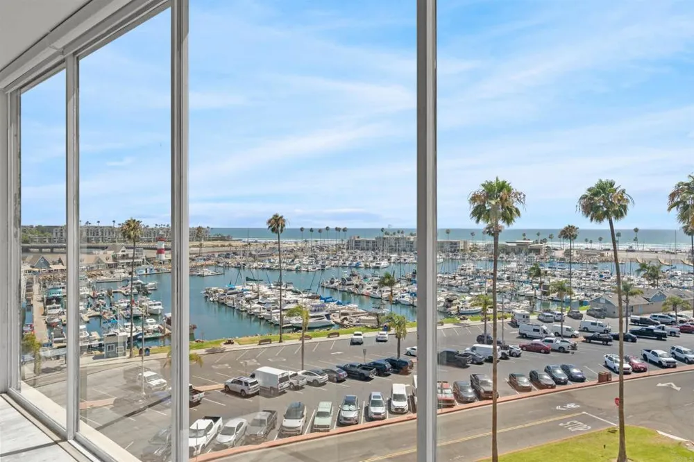 1200 Harbor Drive #4B Oceanside, CA 92054