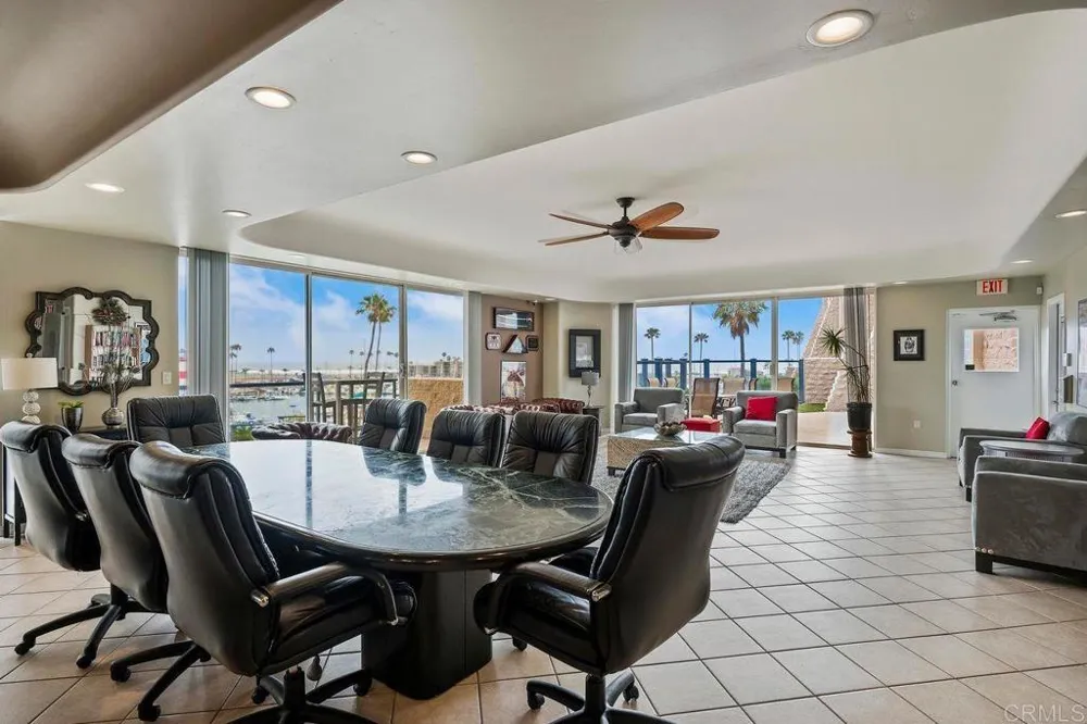 1200 Harbor Drive #4B Oceanside, CA 92054