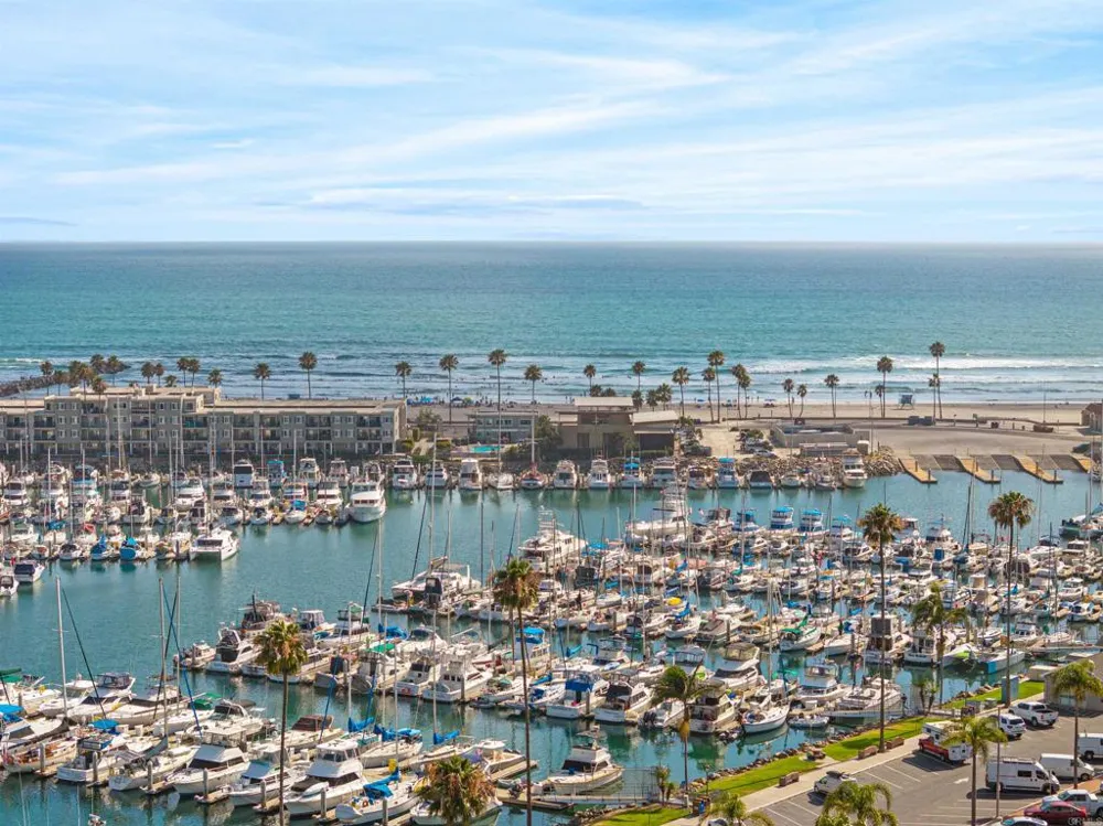 1200 Harbor Drive #4B Oceanside, CA 92054