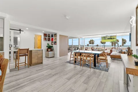 1200 Harbor Drive #4B