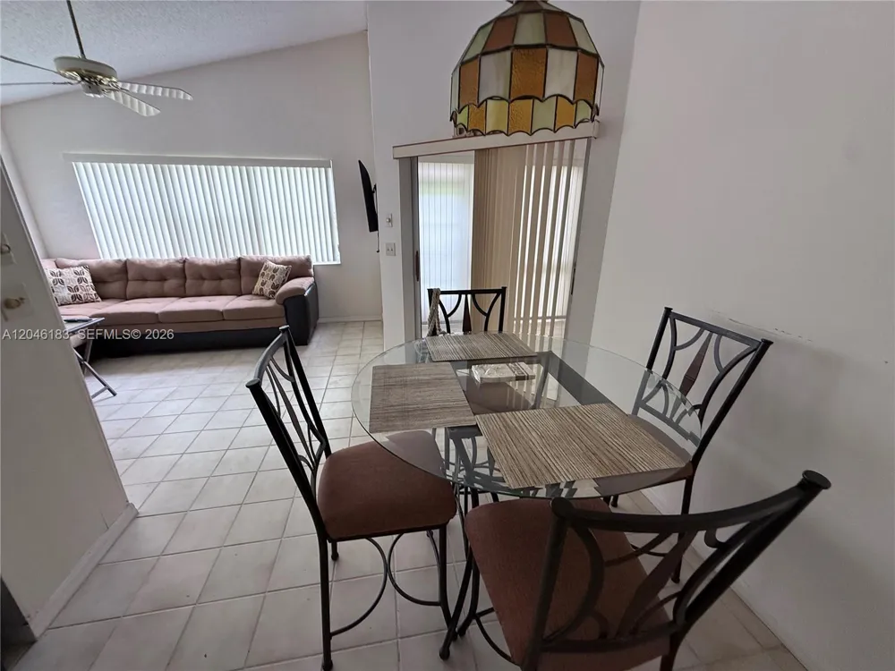 11185 Rios Rd Boca Raton, FL 33498