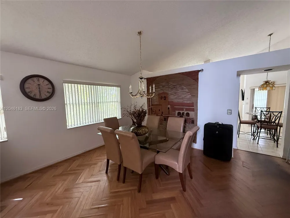 11185 Rios Rd Boca Raton, FL 33498