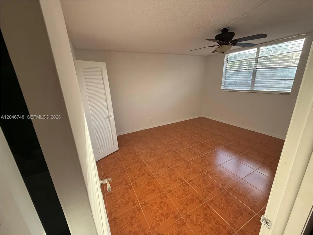 3001 NW 48th Ave #444 Lauderdale Lakes, FL 33313