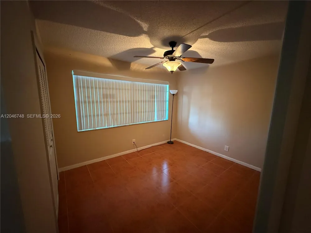 3001 NW 48th Ave #444 Lauderdale Lakes, FL 33313