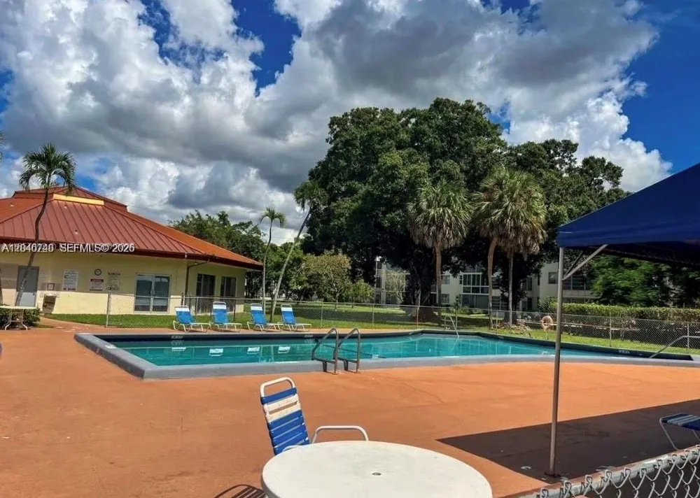 3001 NW 48th Ave #444 Lauderdale Lakes, FL 33313