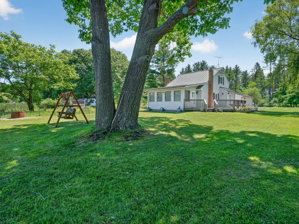 10041 Birch Drive Riverdale, MI 48877