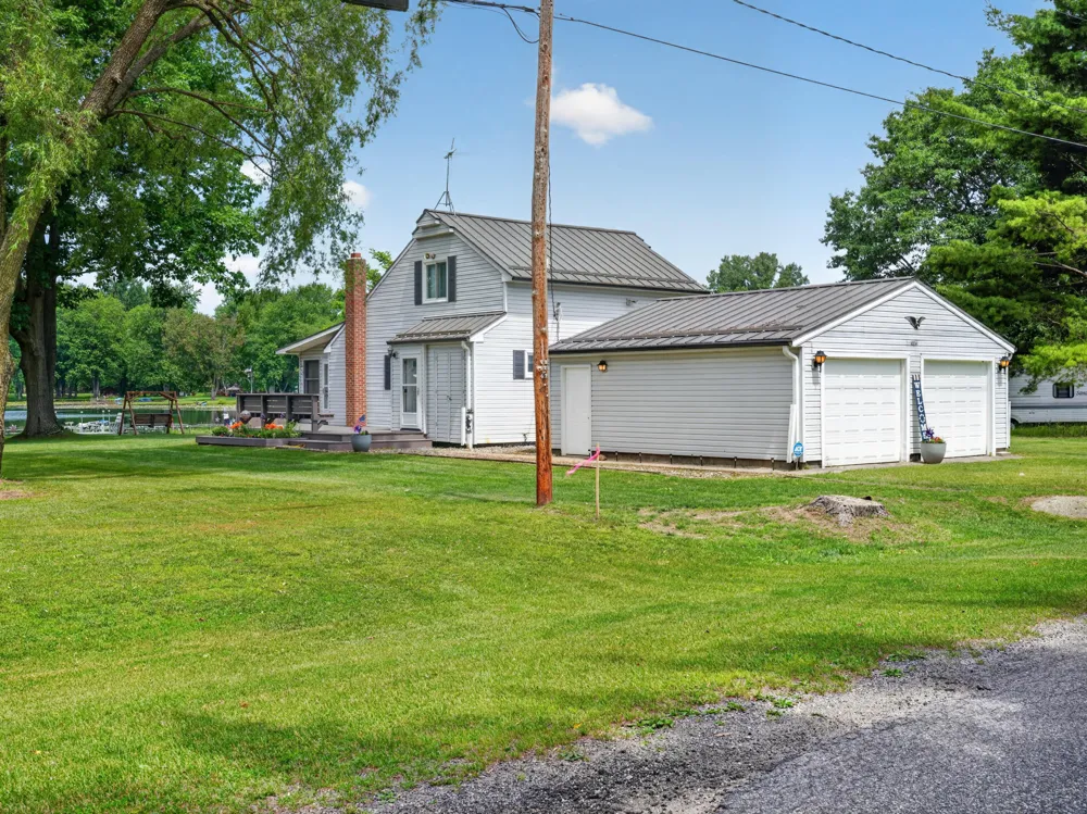 10041 Birch Drive Riverdale, MI 48877