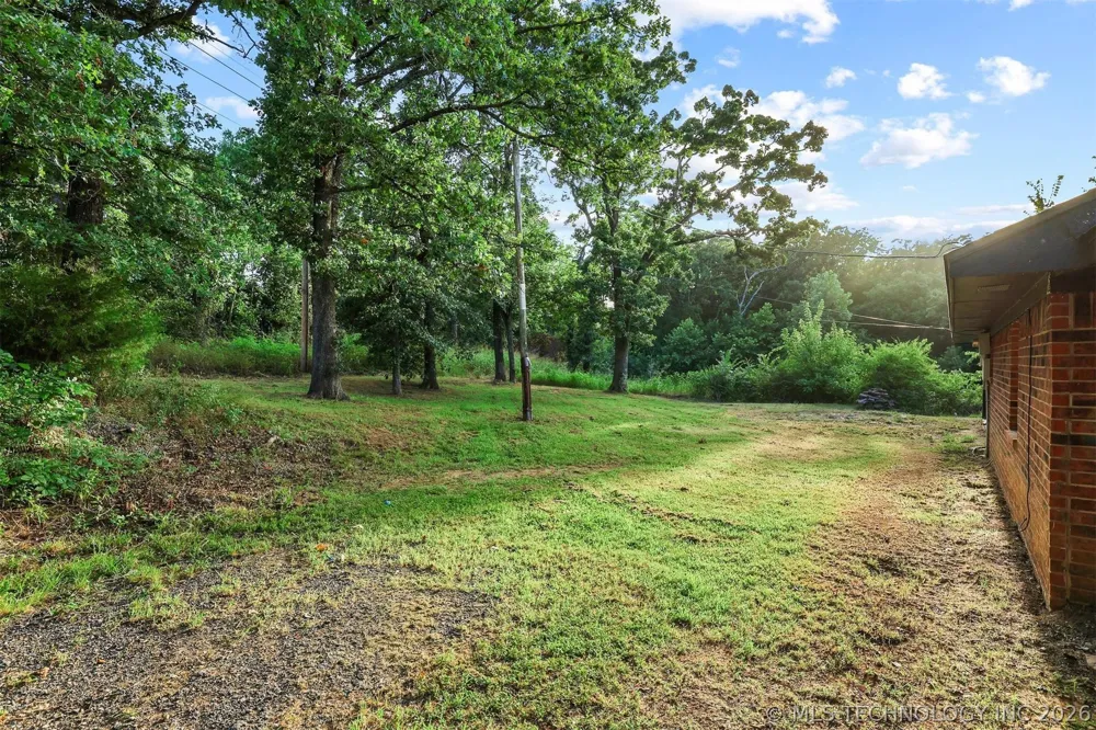1901 1st Durant, OK 74701
