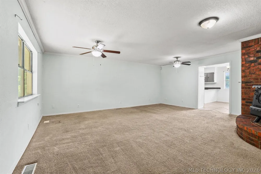 1901 1st Durant, OK 74701