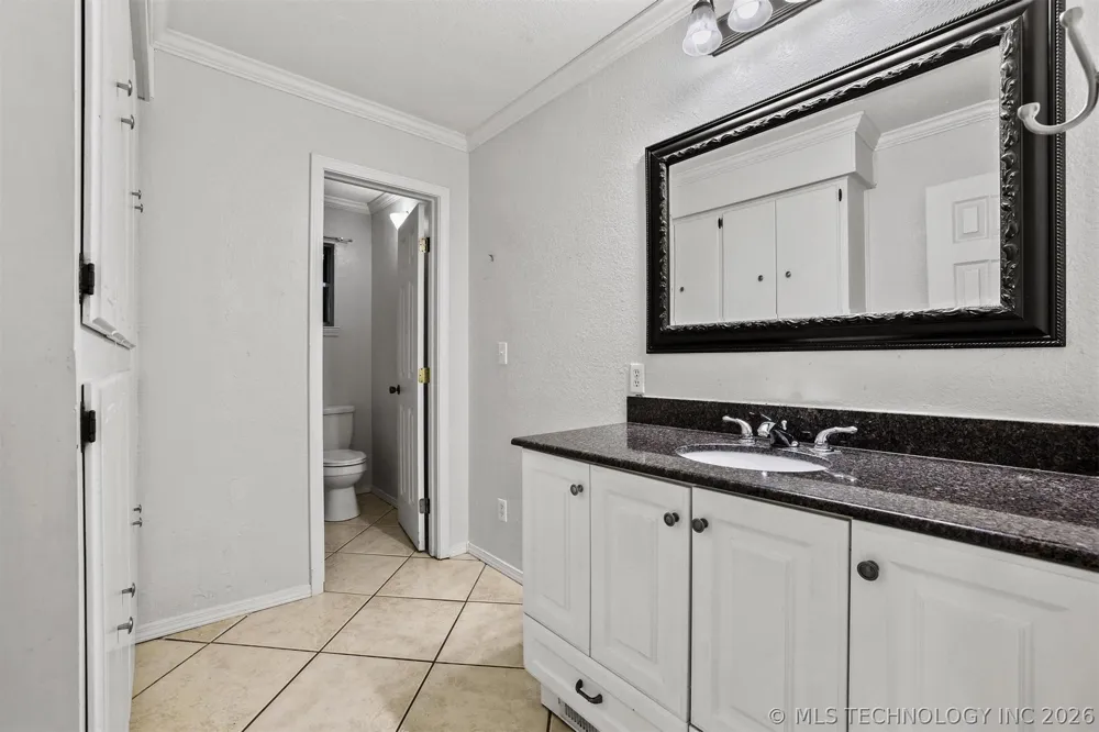 1901 1st Durant, OK 74701