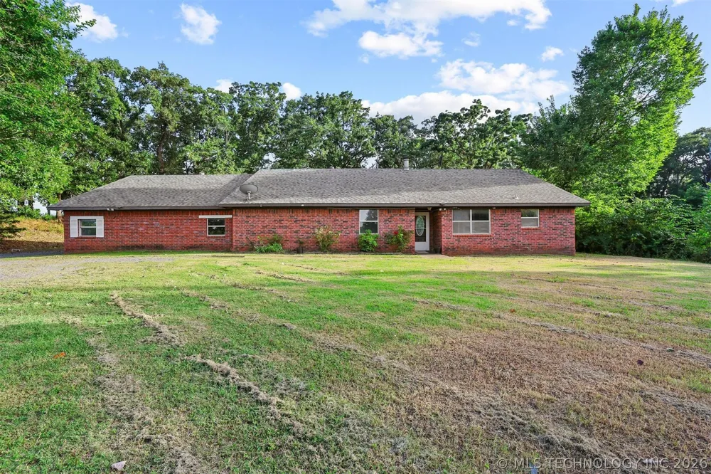 1901 1st Durant, OK 74701