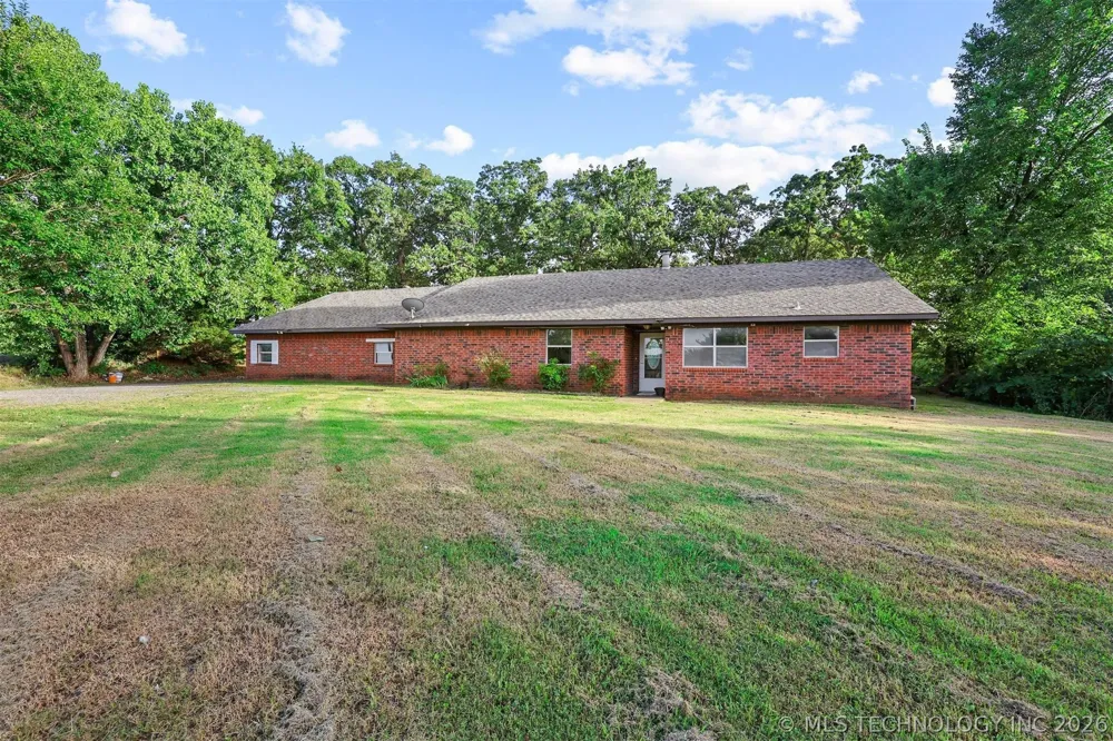1901 1st Durant, OK 74701