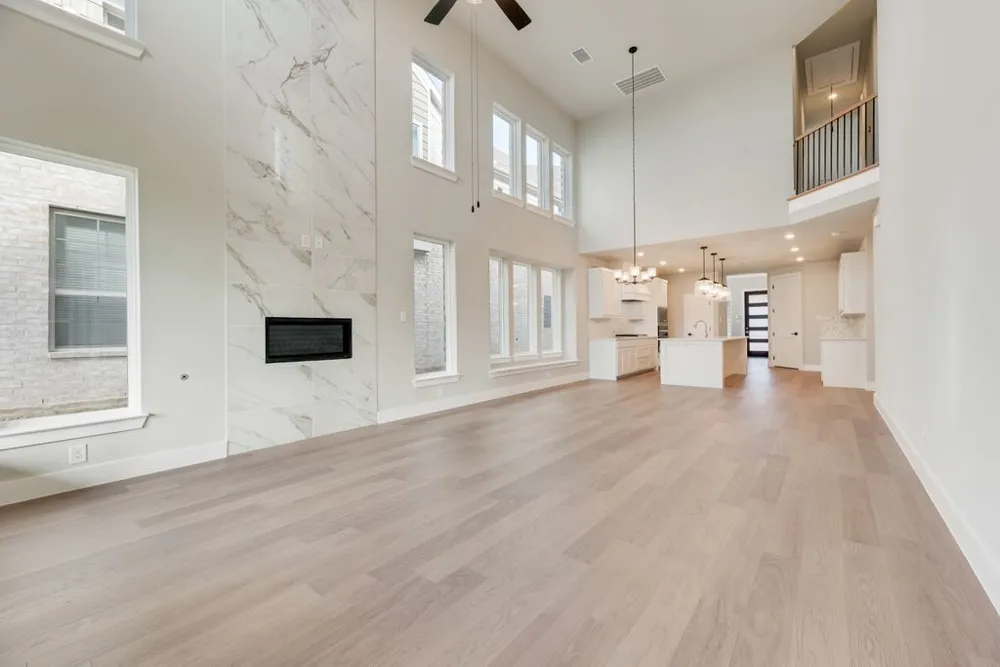 1525 Euclid Alley Corinth, TX 76208