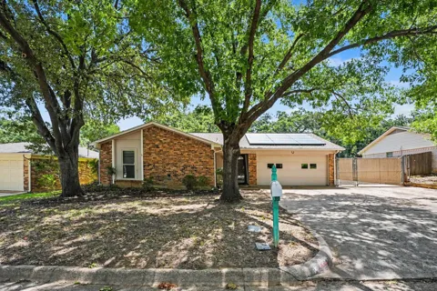2721 Lucas Drive