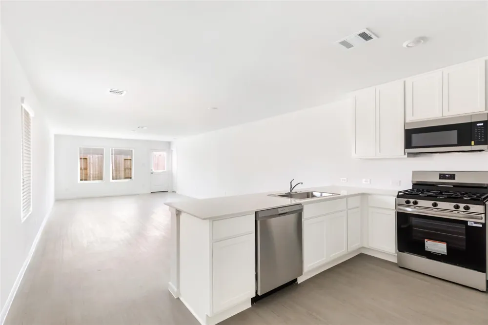 917 Capracotta Drive Huffman, TX 77336