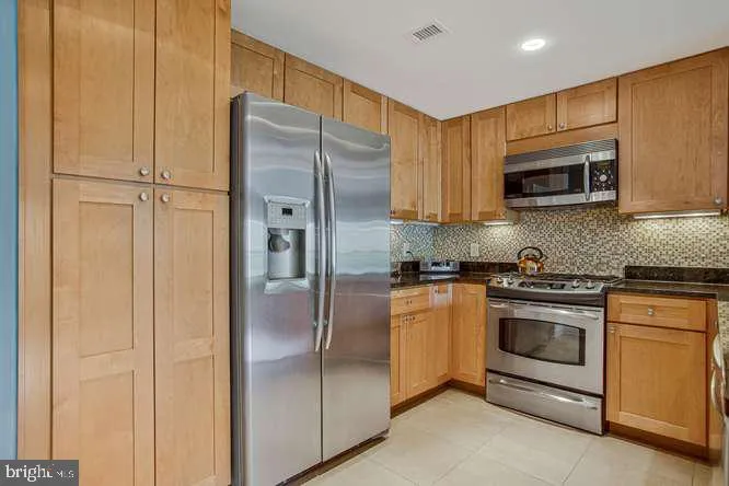 5 PARK PLACE #431 Annapolis, MD 21401
