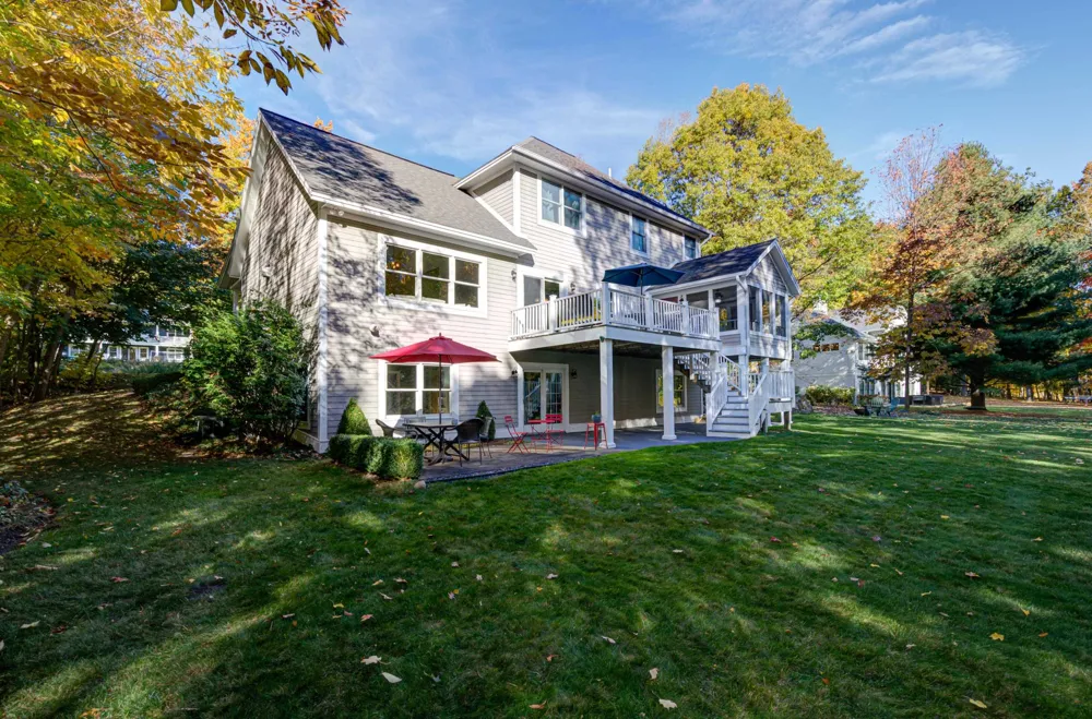 6436 Peregrin Court Peninsula Township, MI 49686