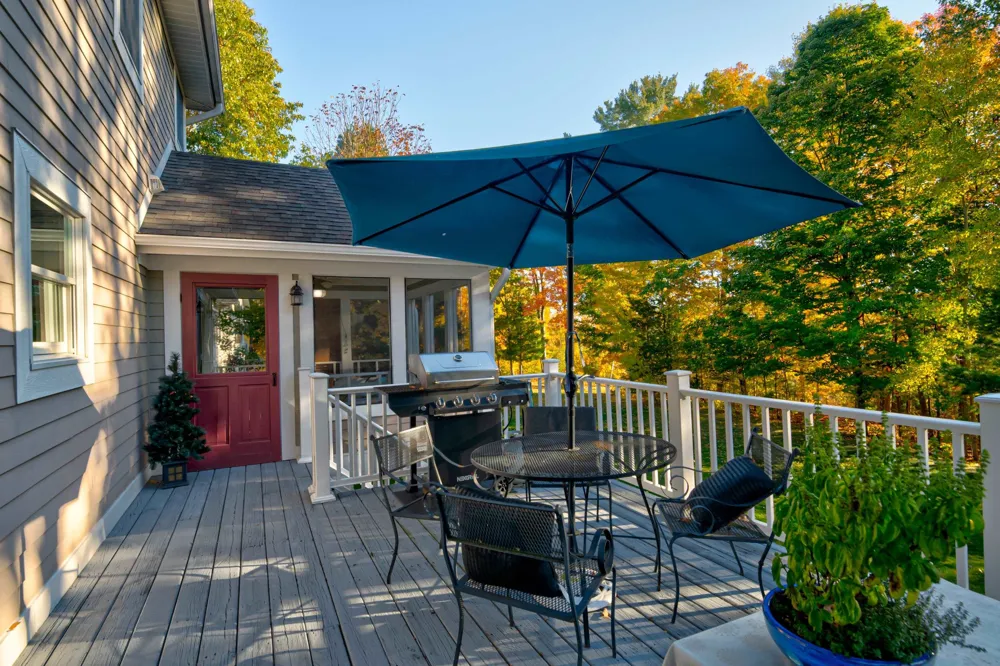 6436 Peregrin Court Peninsula Township, MI 49686