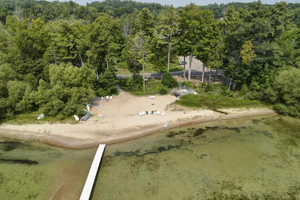 6436 Peregrin Court Peninsula Township, MI 49686