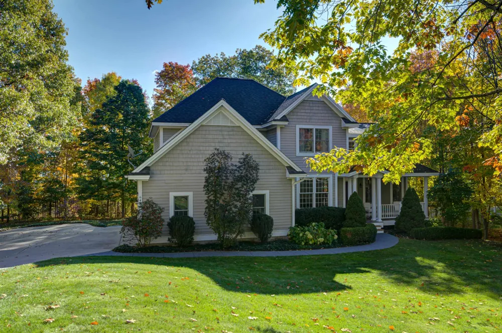6436 Peregrin Court Peninsula Township, MI 49686