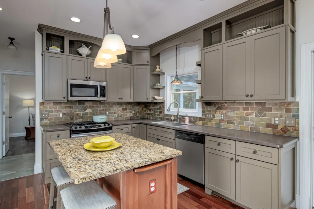6436 Peregrin Court Peninsula Township, MI 49686